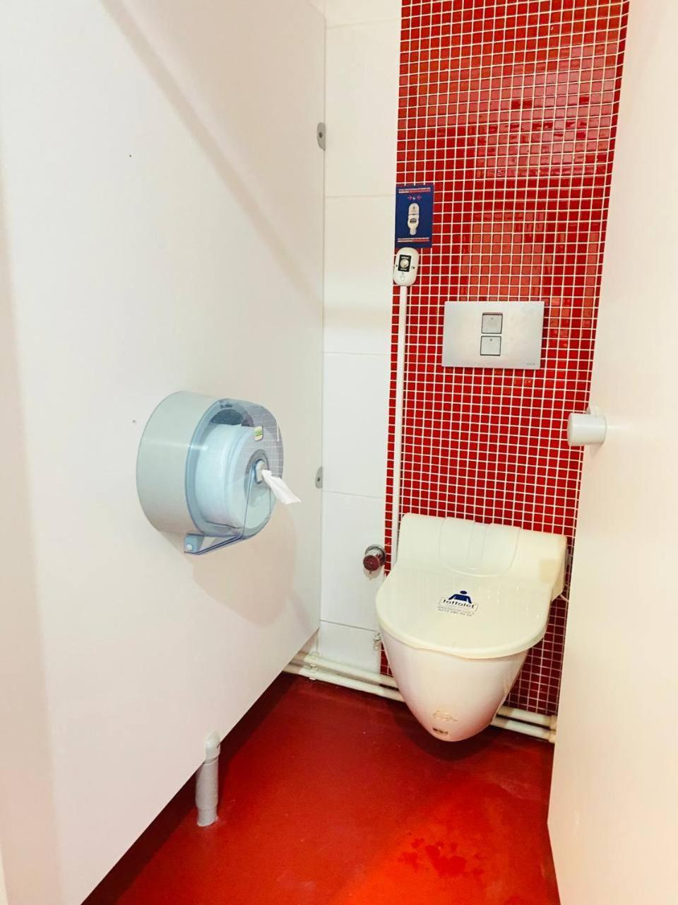 Transit Hotel Истанбул Екстериор снимка