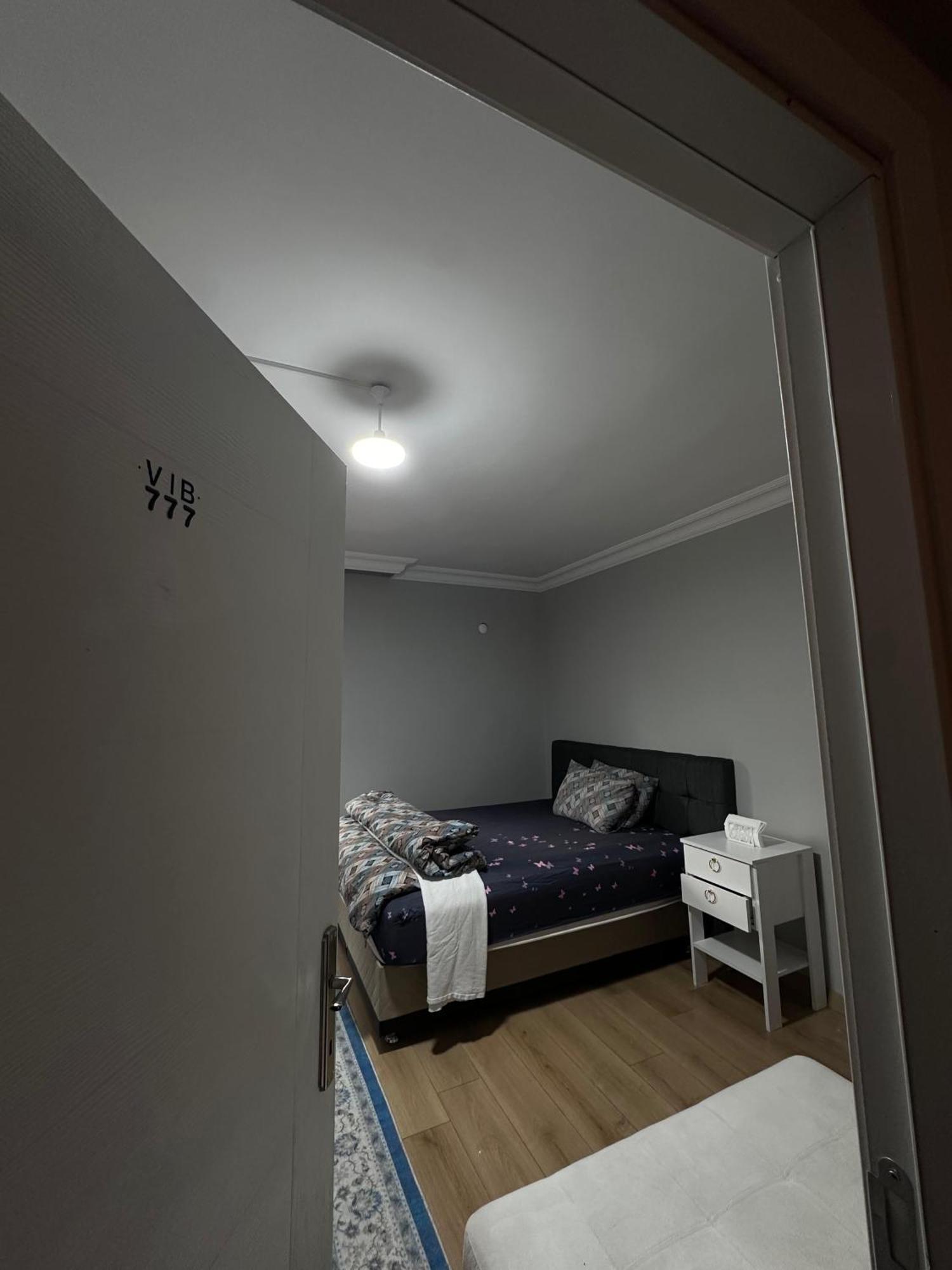Transit Hotel Истанбул Екстериор снимка