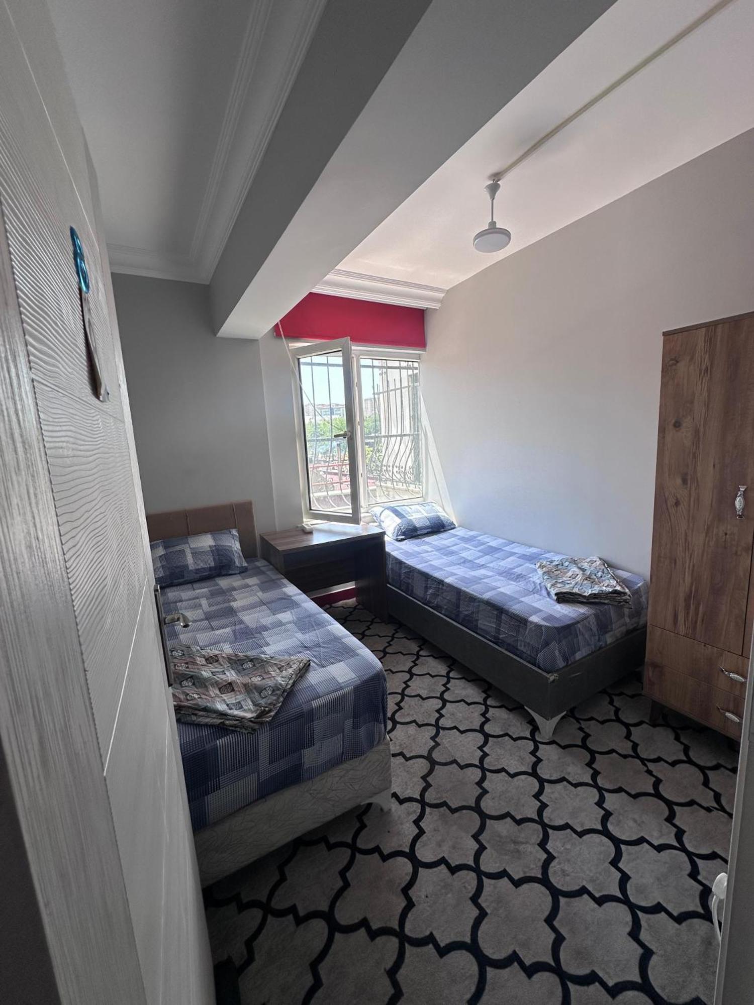 Transit Hotel Истанбул Екстериор снимка